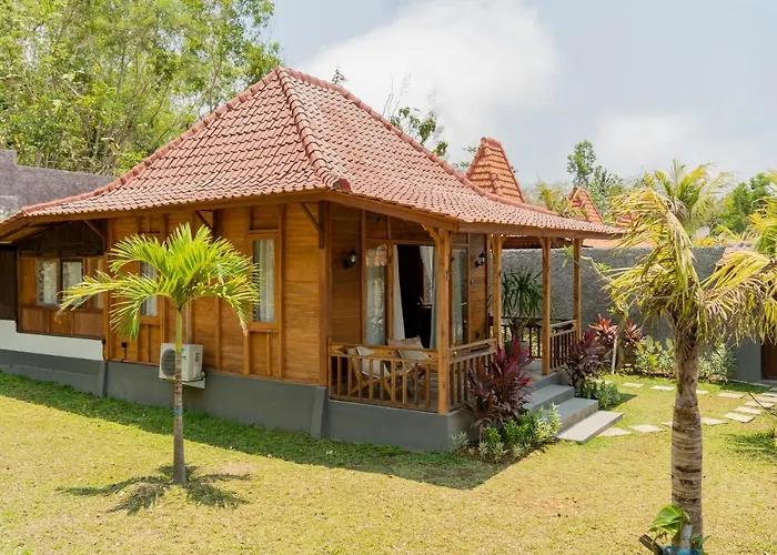 Sangat Indah Wooden House ウルワツ