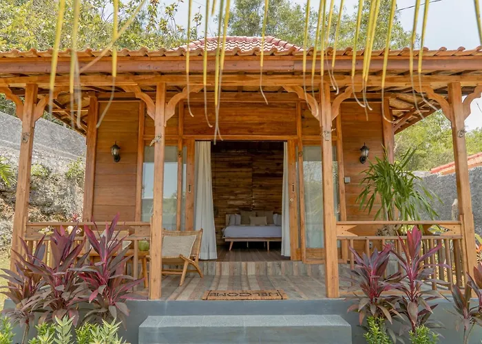 Sangat Indah Wooden House アパート ウルワツ